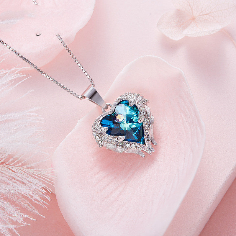 Explosive Style Angel Wings Necklace Women Fashion Jane