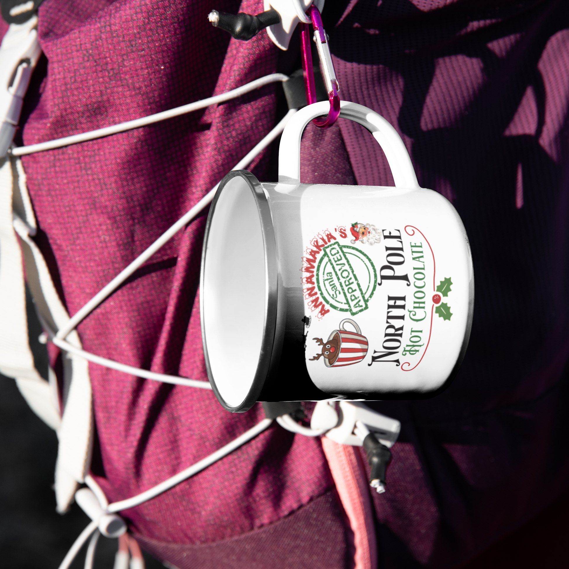 Christmas_Enamel_Mug_Hot_Chocolate_perso_CampingMugLifestyleBackpack_Mockup.png