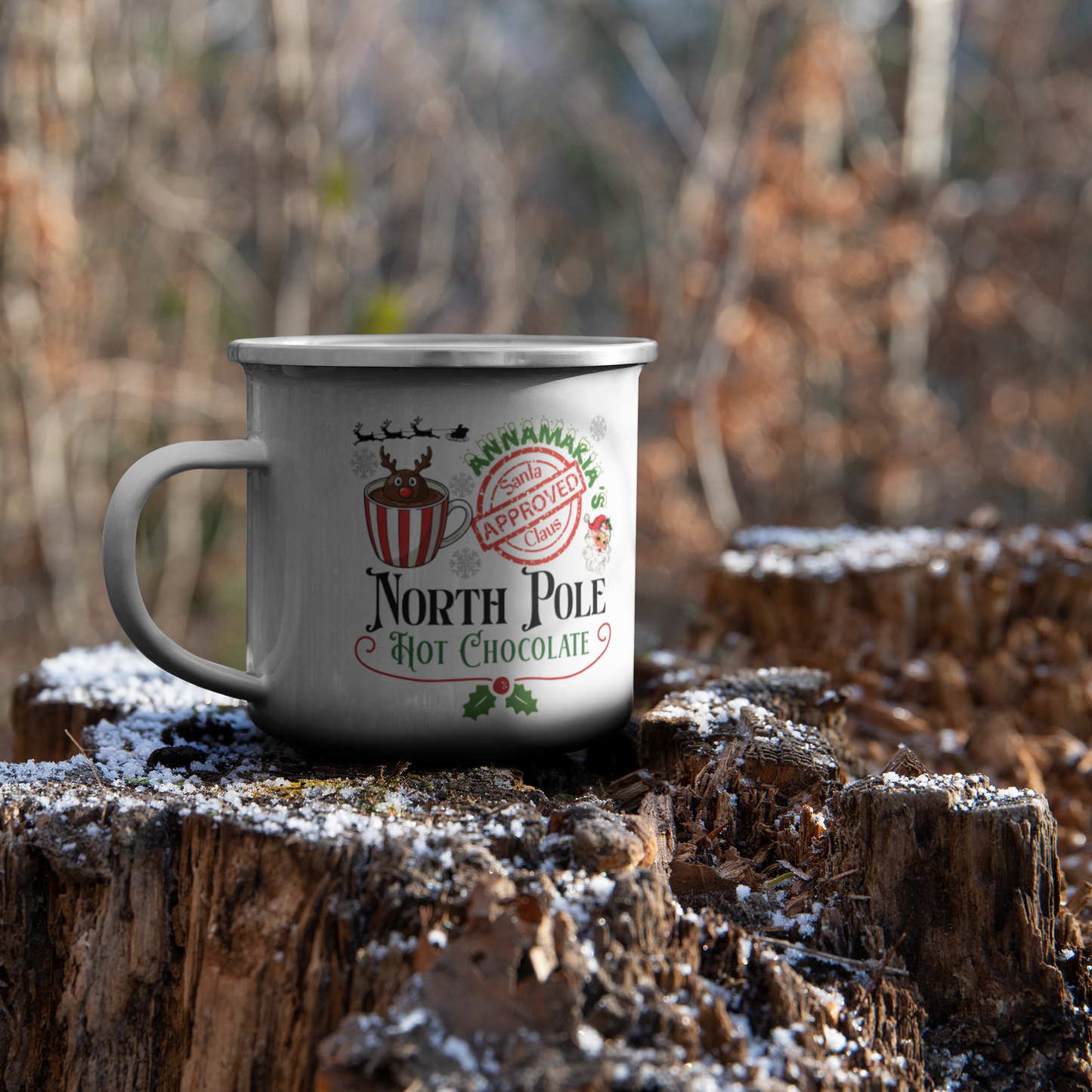 Hot_Chocolate_enamel_mug_Christmas_perso_CampingMugLifestyleStump2_Mockup.png