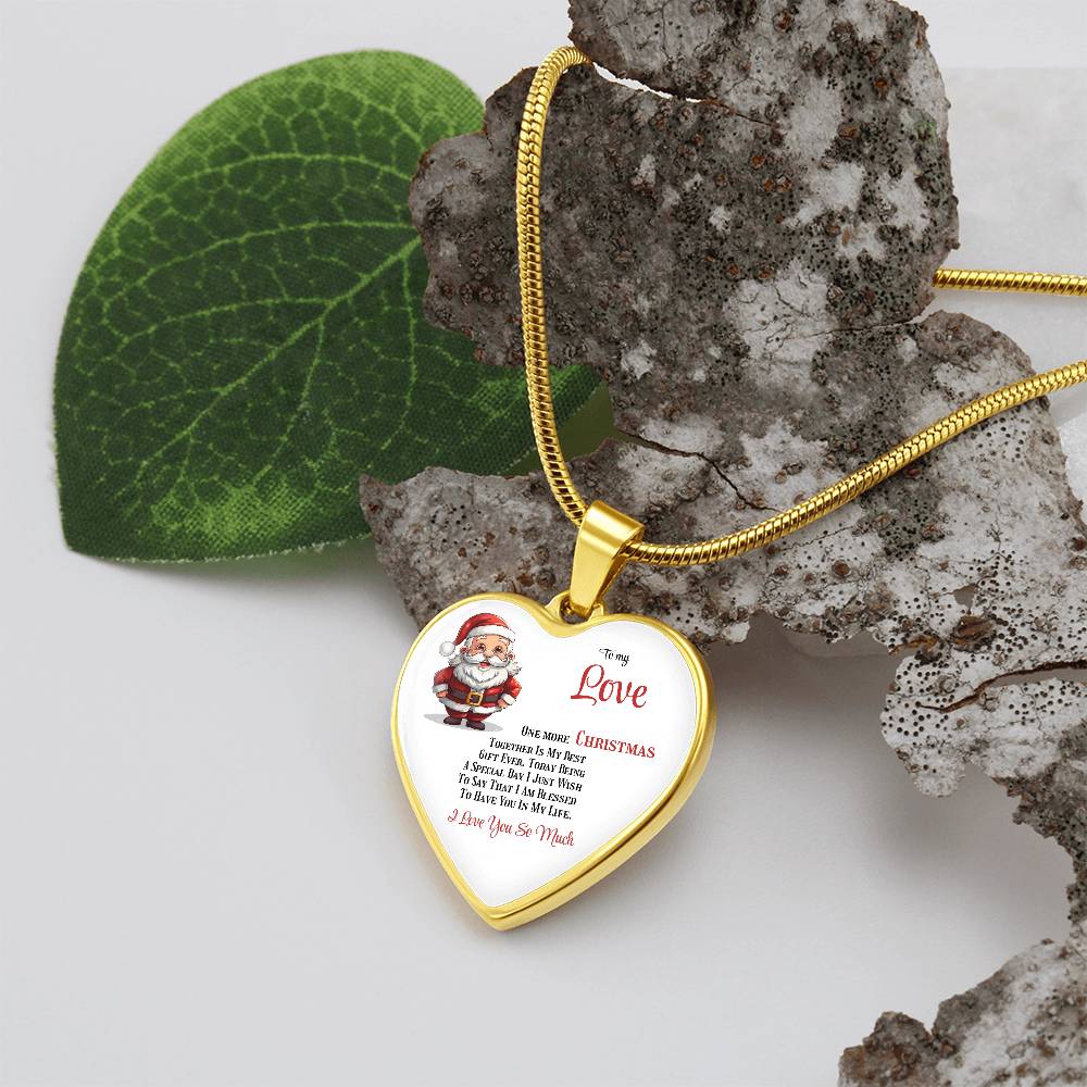 Elegant Heart Pendant Necklace: Cherishing Every Christmas Together.